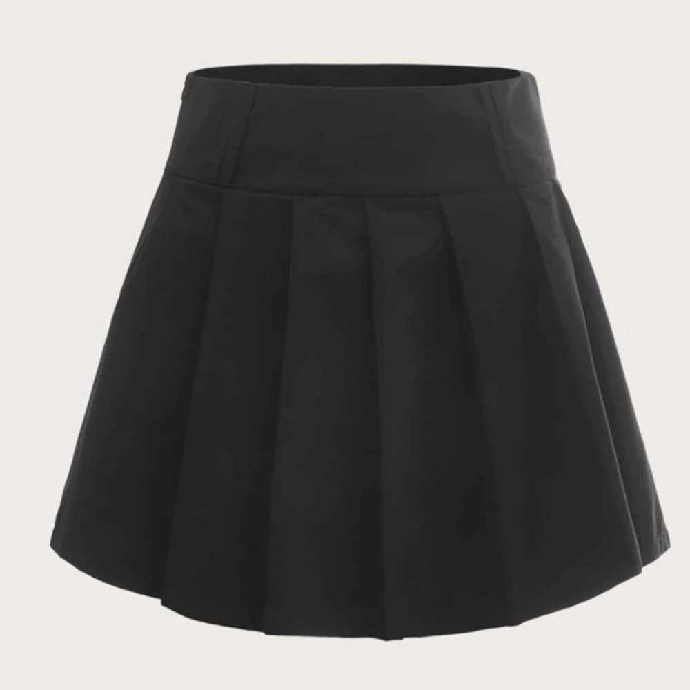 black skirt